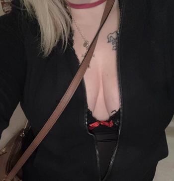 Twenty, 36 Caucasian/White female escort, Kamloops